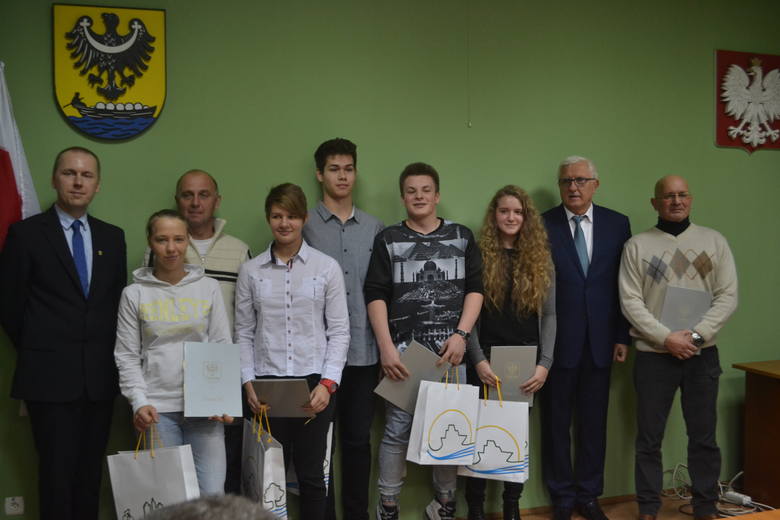 Nagrody młodym sportowcom wręczył prezydent Nowej Soli Wadim Tyszkiewicz