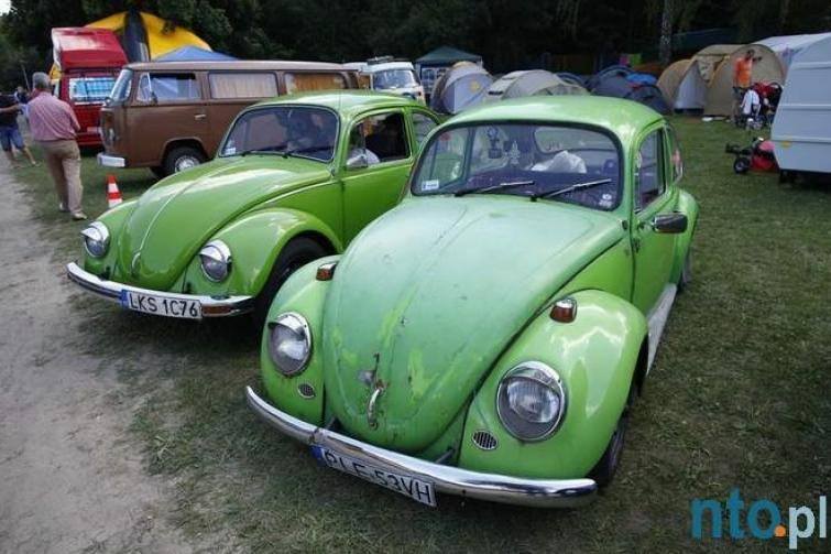 Wielki zlot miłośników Volkswagenów Garbusów w Krapkowicach