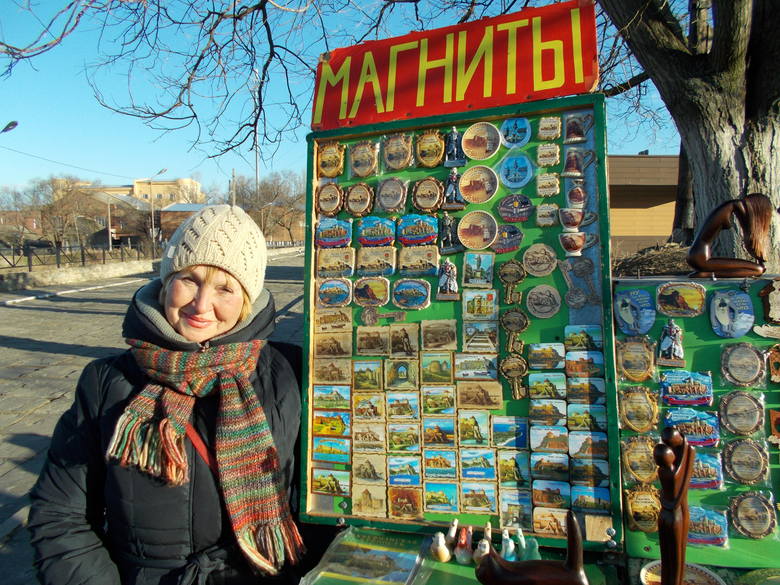  Jeliena sprzedaje pamiątki w fortecy u ujścia Dniestru. Właśnie tu około 500 lat temu Polska sięgała do brzegów Morza Czarnego