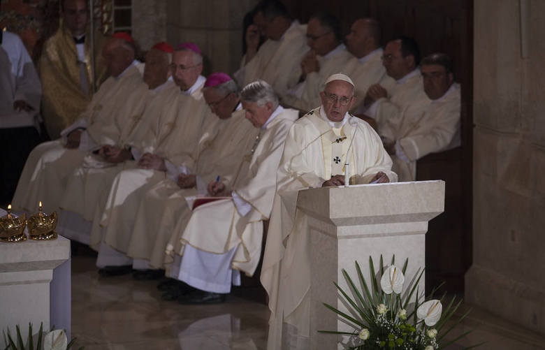 Papież Franciszek podczas mszy w Sanktuarium Bożego Miłosierdzia w Krakowie-Łagiewnikach