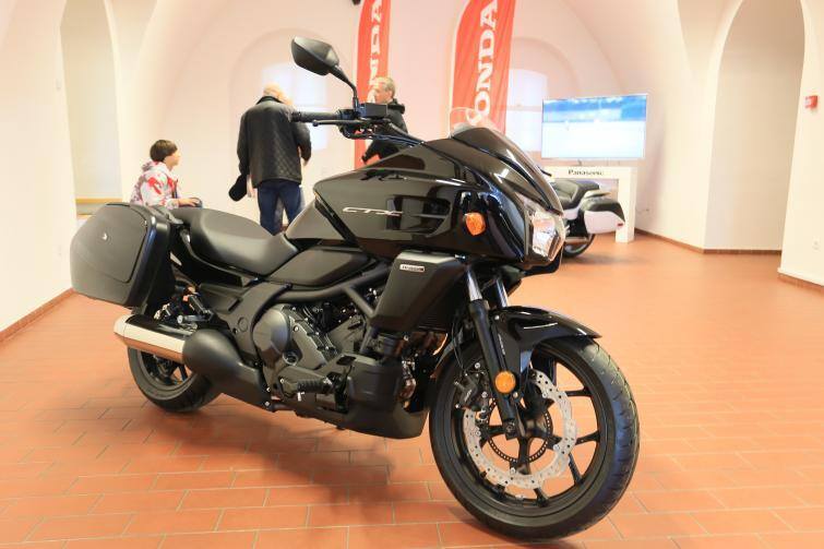 Honda zaprezentowała motocyklowe nowości na sezon 2014 (ZDJĘCIA)