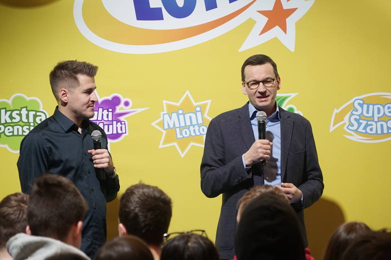 Morawiecki Moja Ulubiona Gra Jest Polska 40 Mln Postaci Ma Jedno Zycie Premier Rp Odwiedzil Iem Katowice 2019 Polskatimes Pl