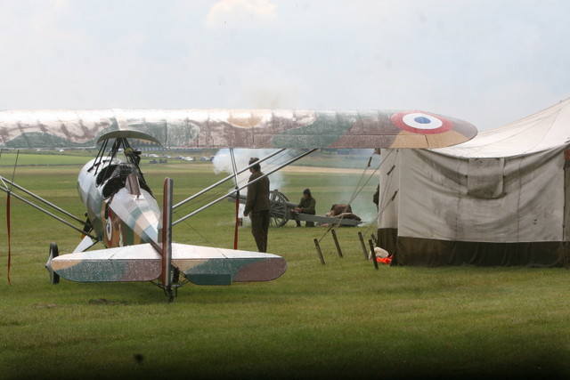 Pojedynek lotników (dogfight) z czasów I wojny światowej i inne niesamowite pokazy na Dniach Aeroklubu w Rybniku