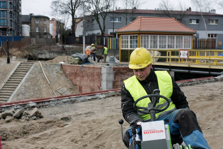 Śluza Miejska na Brdzie w Bydgoszczy ma być oddana do użytku już wkrótce, ale remonty czekają kolejne cztery śluzy - na Kanale Bydgoskim. Na ich zakończenie trzeba będzie czekać latami.