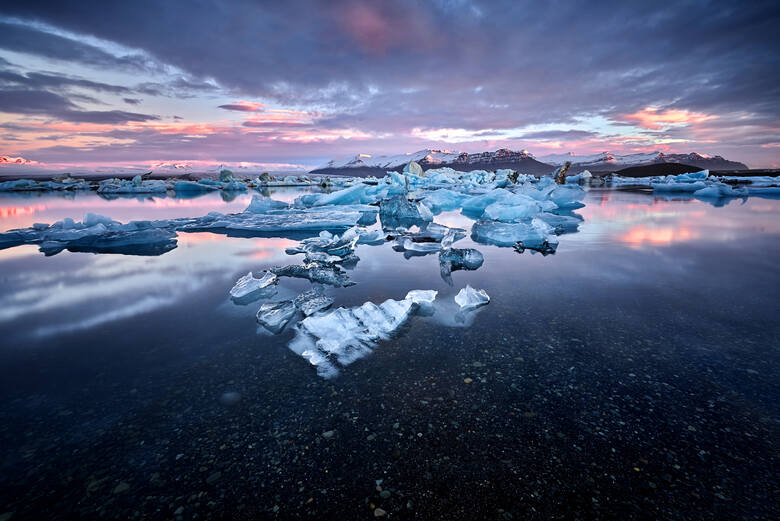 Krajobraz Diamentowej Plaży na Islandii