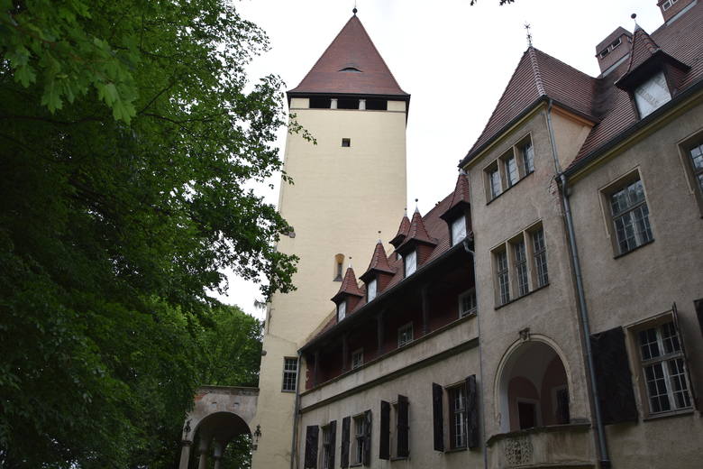 Zamek w Lubniewicach można zwiedzać po uprzednim umówieniu się w Urzędzie Miejskim