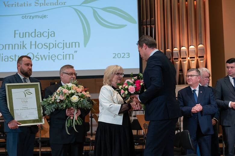 Fundacja „Pomnik - Hospicjum Miastu Oświęcim” została laureatem prestiżowej Nagrody Samorządu Województwa Małopolskiego im. św. Jana Pawła II Veritatis