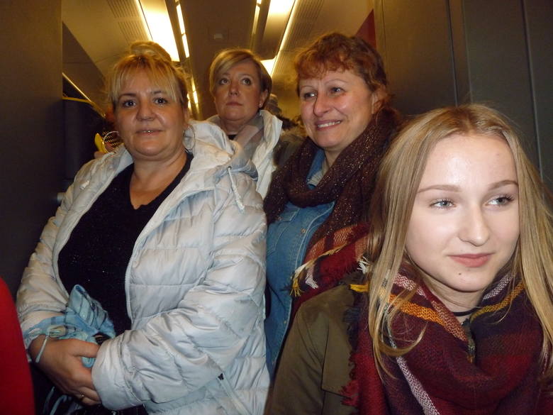- Długo już nie skusimy się na podróż pociągiem- mówią Dorota Liszka, Beata Pendrak i Urszula Polit z córką