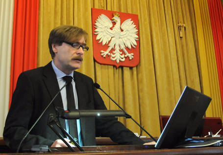 Grzegorz Zieliński jest odpowiedzialny w magistracie za nowy dworzec.