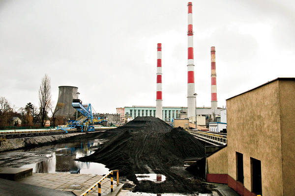 Elektrociepłownia przy ul. Wróblewskiego dostarcza obecnie ciepło do mieszkań i zakładów na Retkini i Karolewie.