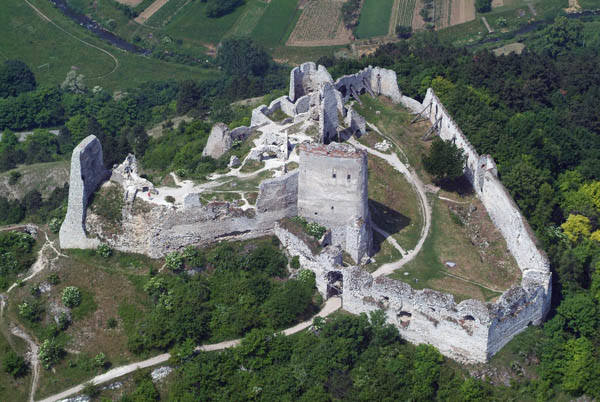 Ruiny zamku w Čachticach