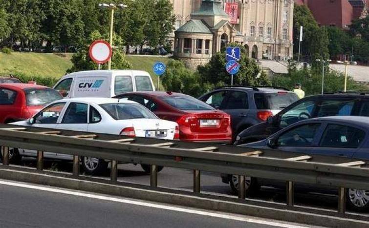 Wały Chrobrego w Szczecinie zamknięte dla kierowców
