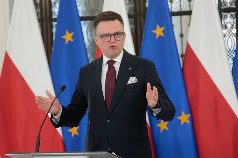 Co Polacy sądzą o opóźnianiu procedowania przez marszałka Sejmu Szymona Hołownię projektów dotyczących aborcji?