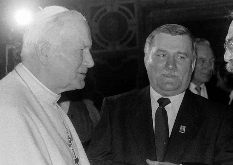 Prezydent Lech Wałęsa w Watykanie - wspomina fotoreporter Expressu 