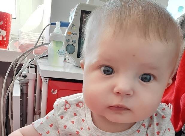 Ola urodziła się 9 grudnia 2019. Pierwszą operację miała jeszcze przed wigilią.