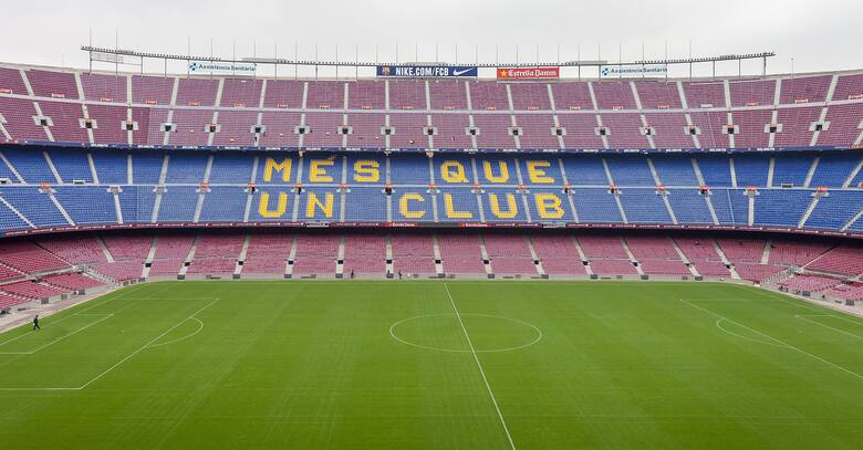 CC BY-SA 3.0Stadion FC Barcelony – Camp Nou.