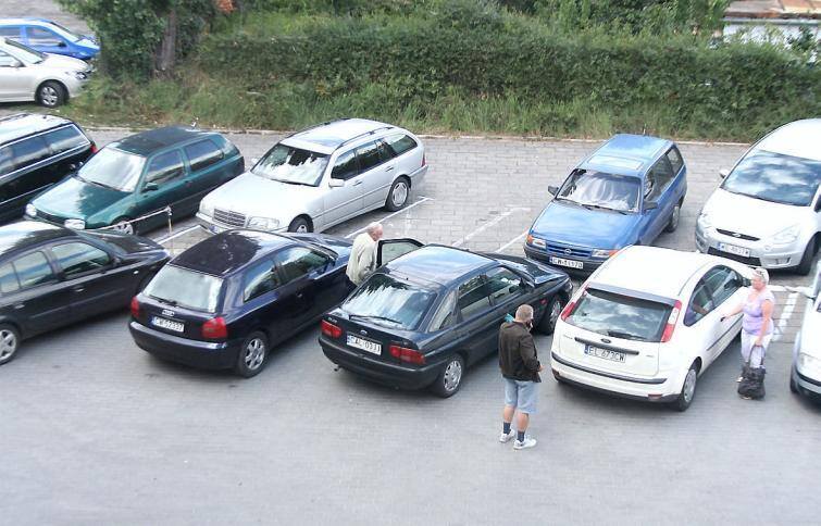 Parking przy MZOZ we Włocławku