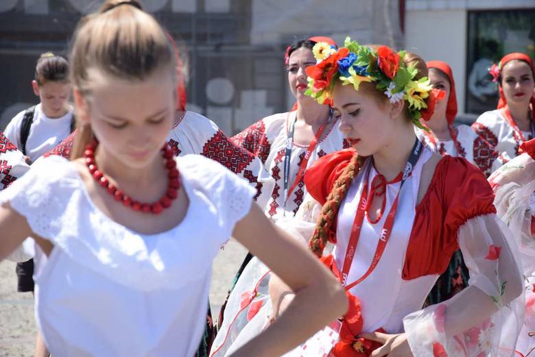 Folkowe Inspiracje 2019 - Międzynarodowy Festiwal Twórczości Młodych w Łodzi. Koncert FOLKORYTMY w Skierniewicach 