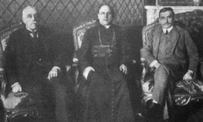 Członkowie Rady Regencyjnej: Józef Ostrowski, kardynał Aleksander Kakowski oraz książę Zdzisław Lubomirski