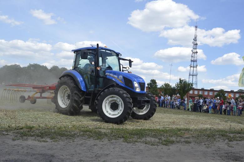 Piknik rodzinny w ZSP nr 2 w Łowiczu (Zdjęcia)