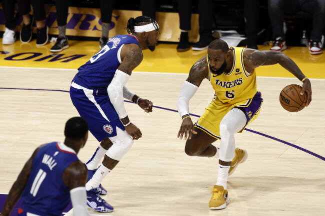 W wieku 37 lat sam LeBron James nie tylko nie "pociągnie" Lakers do finałów NBA, ale być może nawet i do playoffów.
