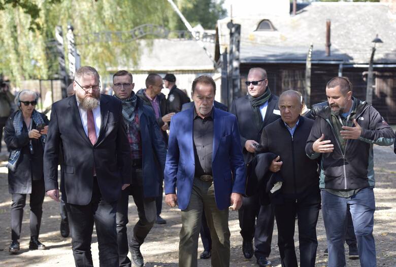 Arnold Schwarzenegger zwiedził były niemiecki obóz koncentracyjny i zagłady Auschwitz-Birkenau