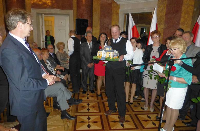 Dwa lata temu pracownicy i dyrekcja pałacu - obecnie prowadzonego przez Samorząd Województwa Kujawsko-Pomorskiego - obchodzili 20-lecie istnienia instytucji kultury.