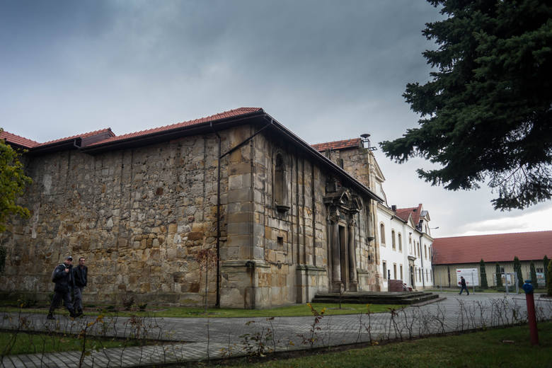 Przyklasztorny kościół został ograbiony i zdewastowany<br /> 