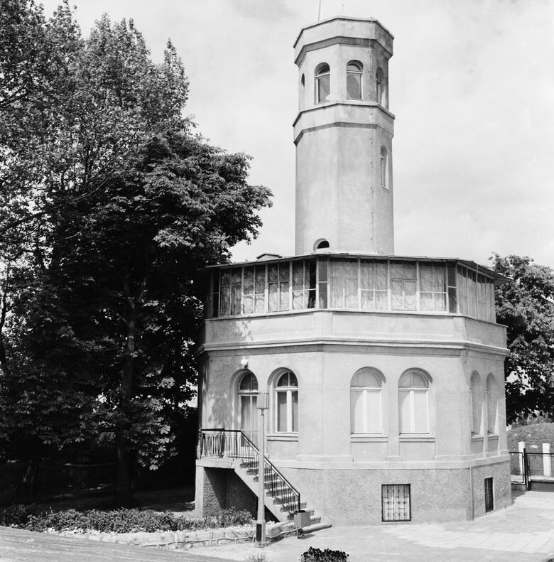 Wieża Braniborska bez kopuły autorstwa Czesława Łuniewicza - lata 70.