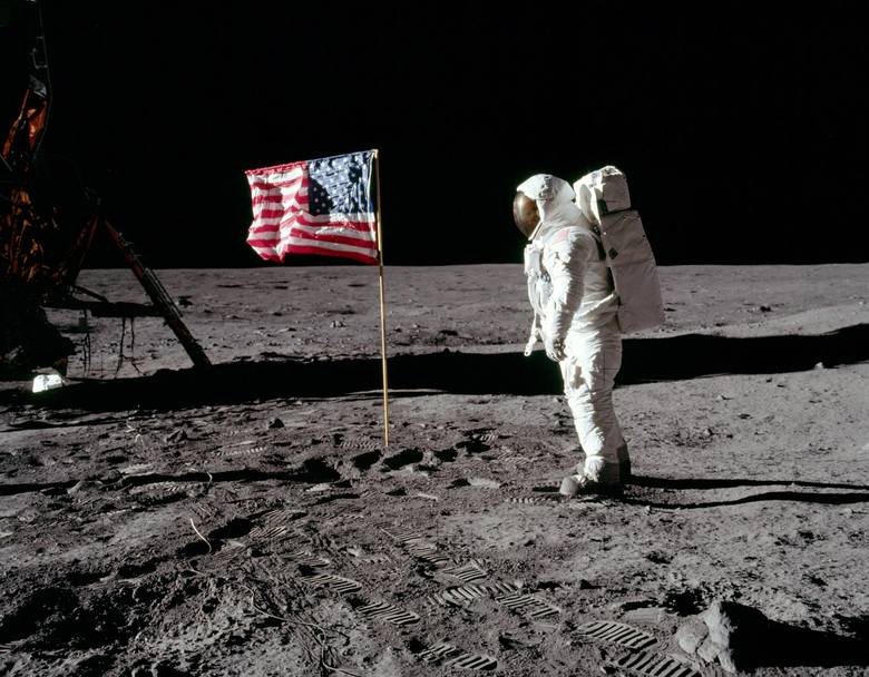 Rocznica pierwszego kroku na Księżycu. Wsiądź do księżycowego modułu Apollo 11 [ANIMACJA 3D]