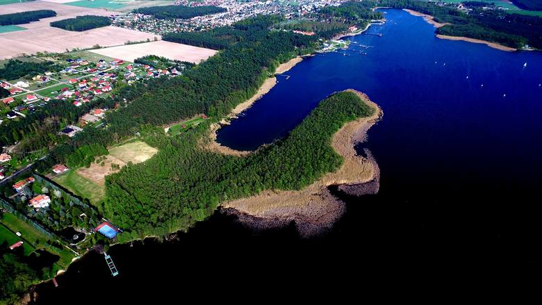 Jezioro Sławskie sfotografowane przez dron Grzegorza Walkowskiego