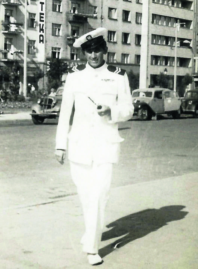 Utopimy cię w wojsku - zdecydowali dowódcy. Roman Rakowski w Marynarce Wojennej w Gdyni, rok 1947<br /> 