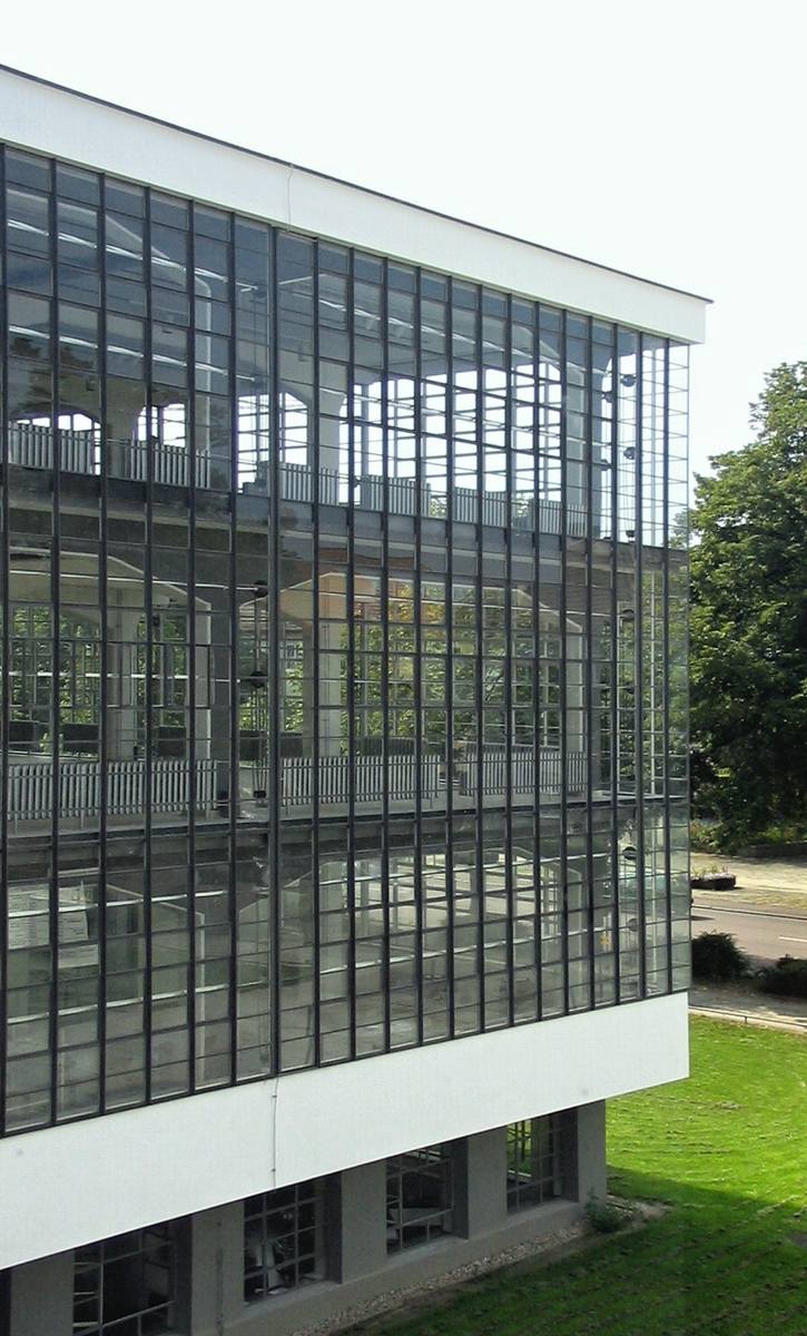 Dobrze Zaprojektowane: Bauhaus, czyli poukładana szkoła poukładanej architektury