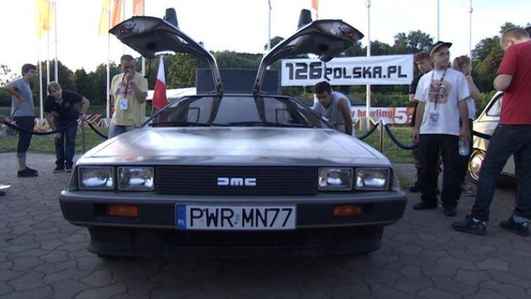 Kultowy DeLorean i Syrenki. Zlot starych samochodów w Poznaniu (film)