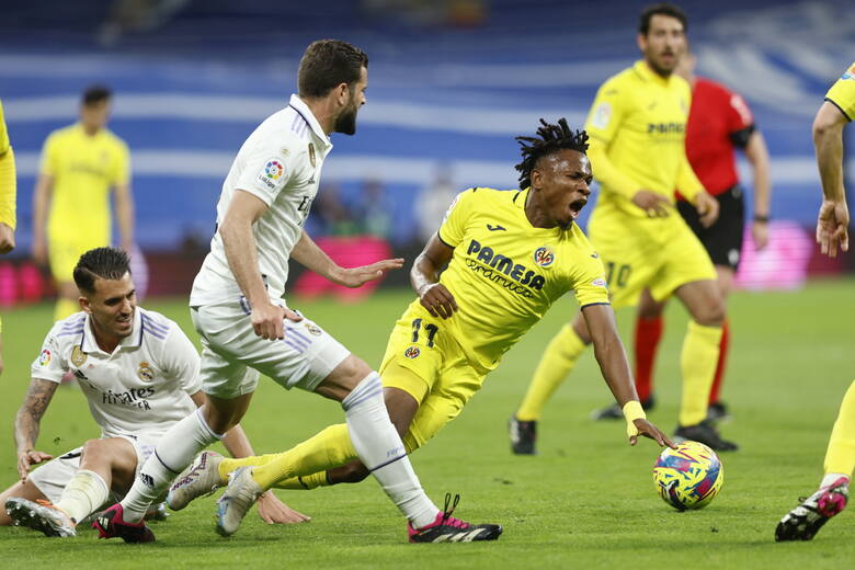 Nigeryjski napastnik Villarrealu, Samuel Chukwueze był w Wielką Sobotę nie do powstrzymania dla piłkarzy Realu Madryt