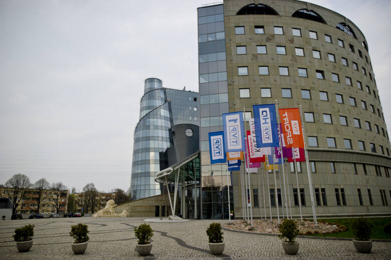 Pracownicy i współpracownicy Telewizji Polskiej obawiają się o swoją sytuację finansową