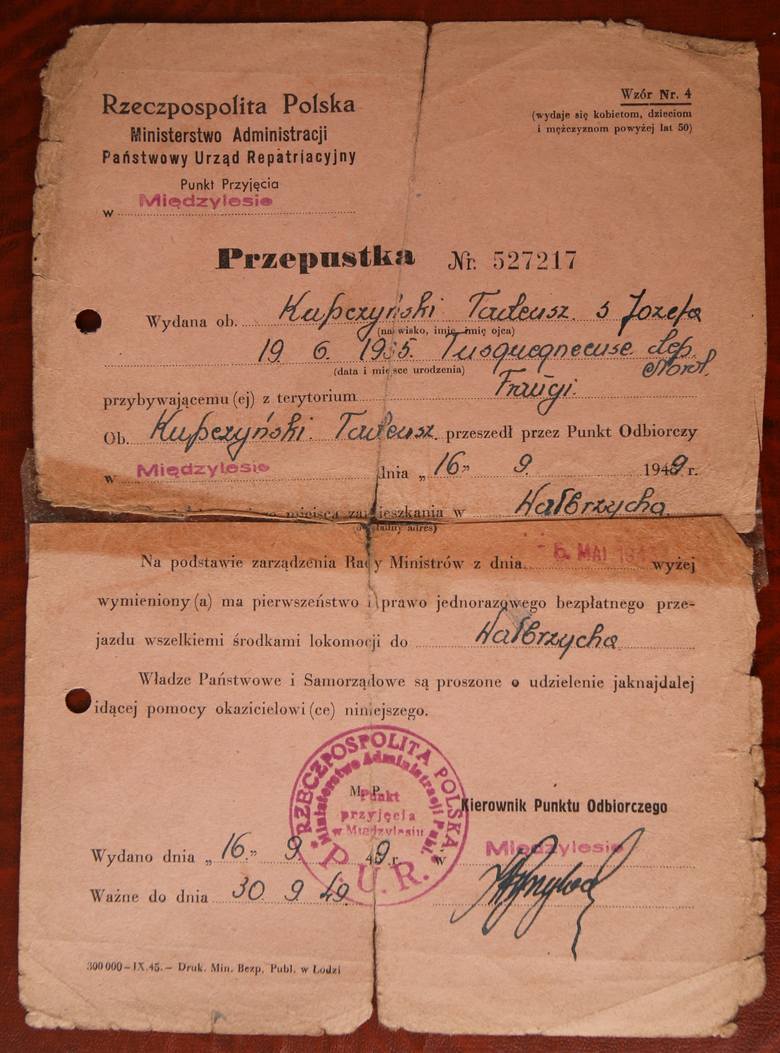 Przepustka Tadeusza Kupczyńskiego po powrocie do Polski w 1949 r.