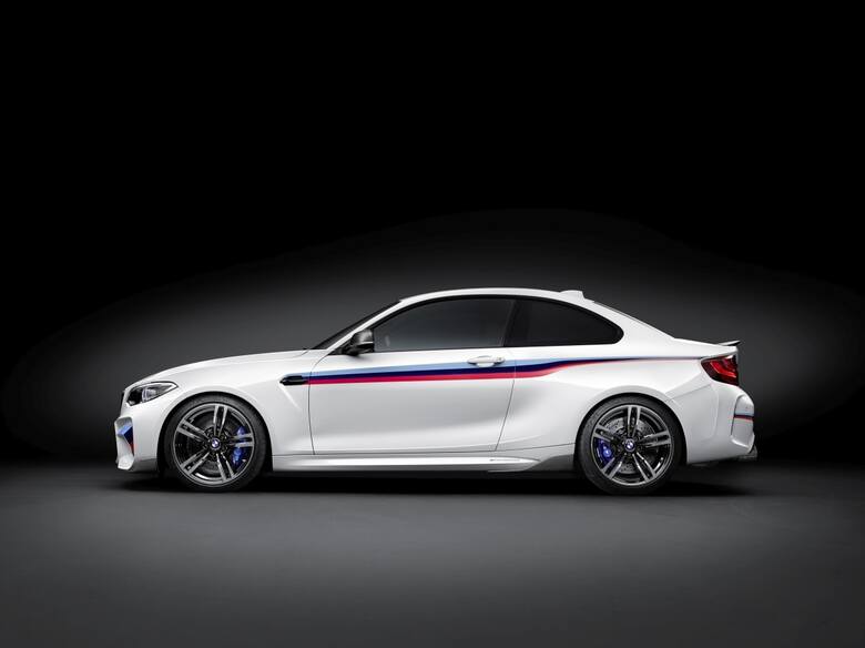 Od marca 2016 roku dynamiczne cechy i wygląd BMW M2 Coupe będzie można wzbogacić dzięki nowej ofercie części BMW M Performance Parts. Obejmują one elementy