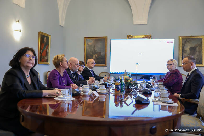 Prezydent Andrzej Duda spotkał się z Krajową Radą Radiofonii i Telewizji.