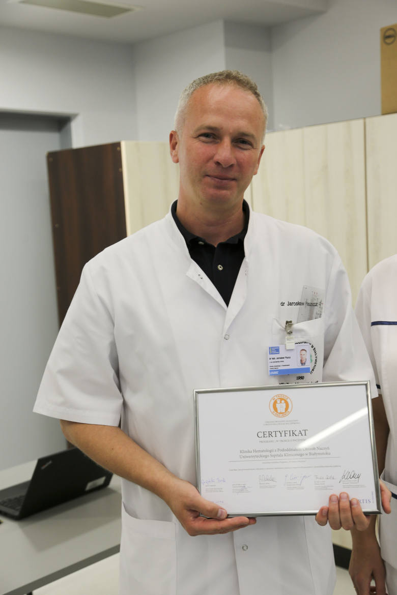 Dla Jarosława Piszcza, zastępcy kierownika Kliniki Hematologii w USK certyfikat „W trosce o pacjenta” to powód do dumy.