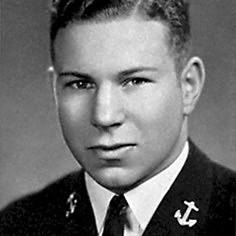 Czołowy as myśliwski USA „Gabby” Gabreski (zestrzeleń pewnych 34,5, prawdopodobnych 3) chrzest bojowy przeszedł nad Pearl Harbor