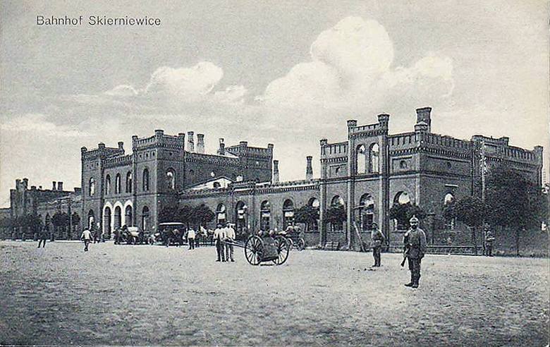 Dworzec kolejowy około 1915 roku - zniszczenia wojenne