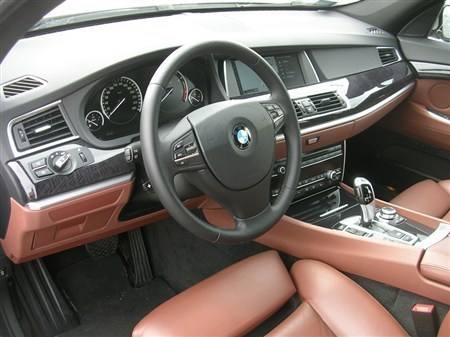 BMW 5GT 3,0 l 245 KM : Kilka aut w jednym