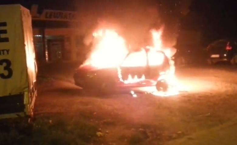 Spalony samochód. Pożar samochodów w Rudzie Śląskiej