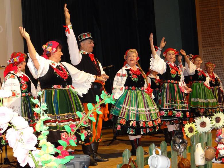 Zespół Folklorystyczny Ustronie ze Skierniewic zajął pierwsze miejsce w kategorii "Zespoły folklorystyczne"