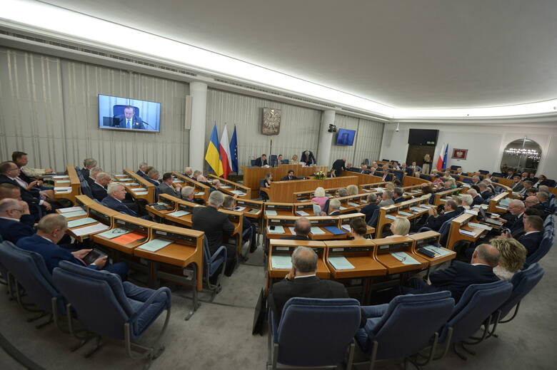 Senat debatuje o nowelizacji ustawy o komisji ds. rosyjskich wpływów.