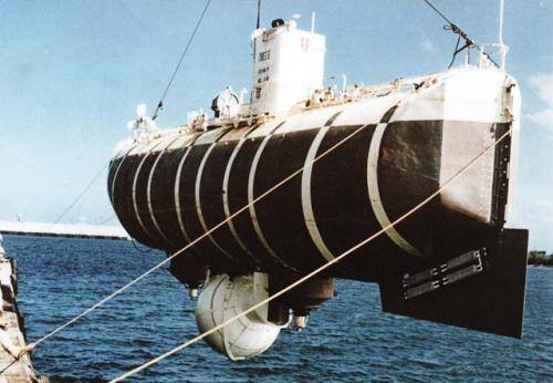 Fot. Rolex: Deepsea zamocowano do zewnętrznej strony batyskafu „Trieste”, który pracował do głębokości ponad 10 tys. stóp (ok. 3,5 tys. m),