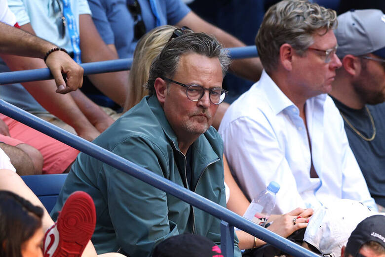 Matthew Perry na finale US Open 2022