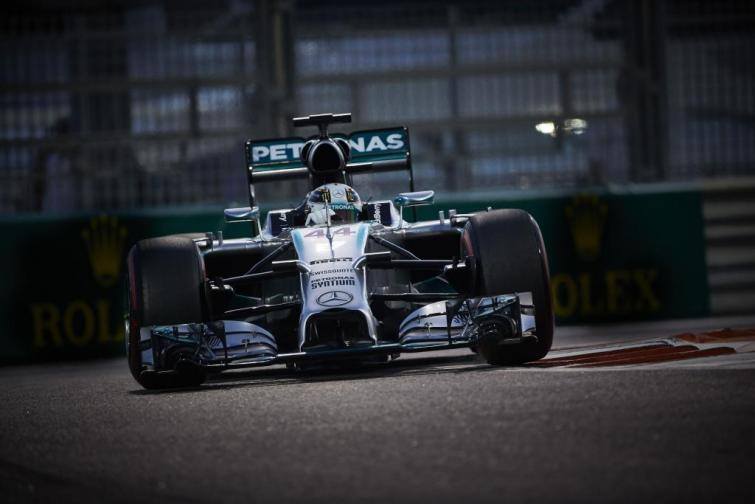 Lewis Hamilton wygrał jedenaście wyścigów w tym sezonie i po raz drugi w karierze został mistrzem świata Formuły 1