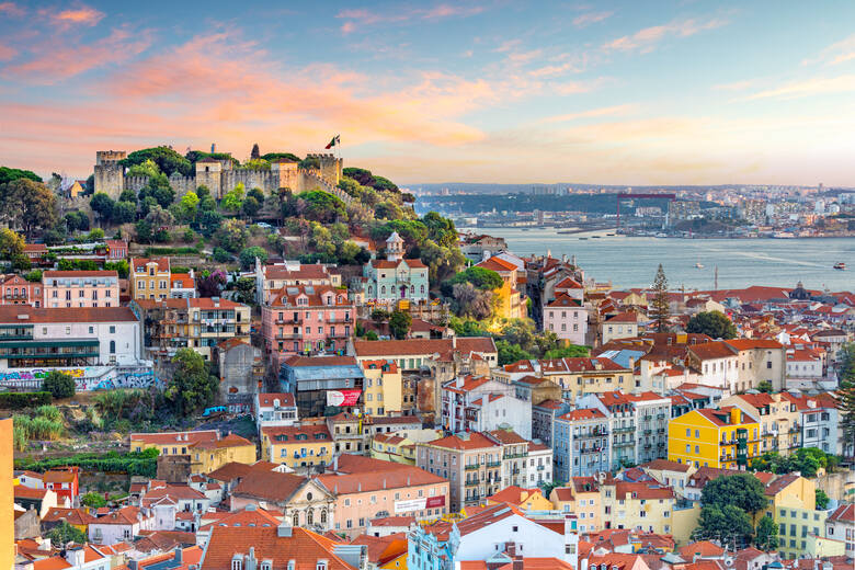Lizbona zajmuje pierwsze miejsce w rankingu najlepszych na świecie miejsc do pracy zdalnej. Klimat jest tu przyjemny, niestety koszty utrzymania mogą